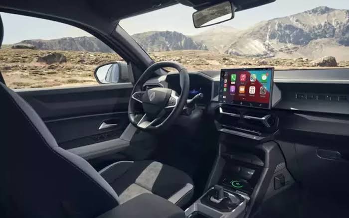 Interior view of the 2025 Renault Duster in South Africa